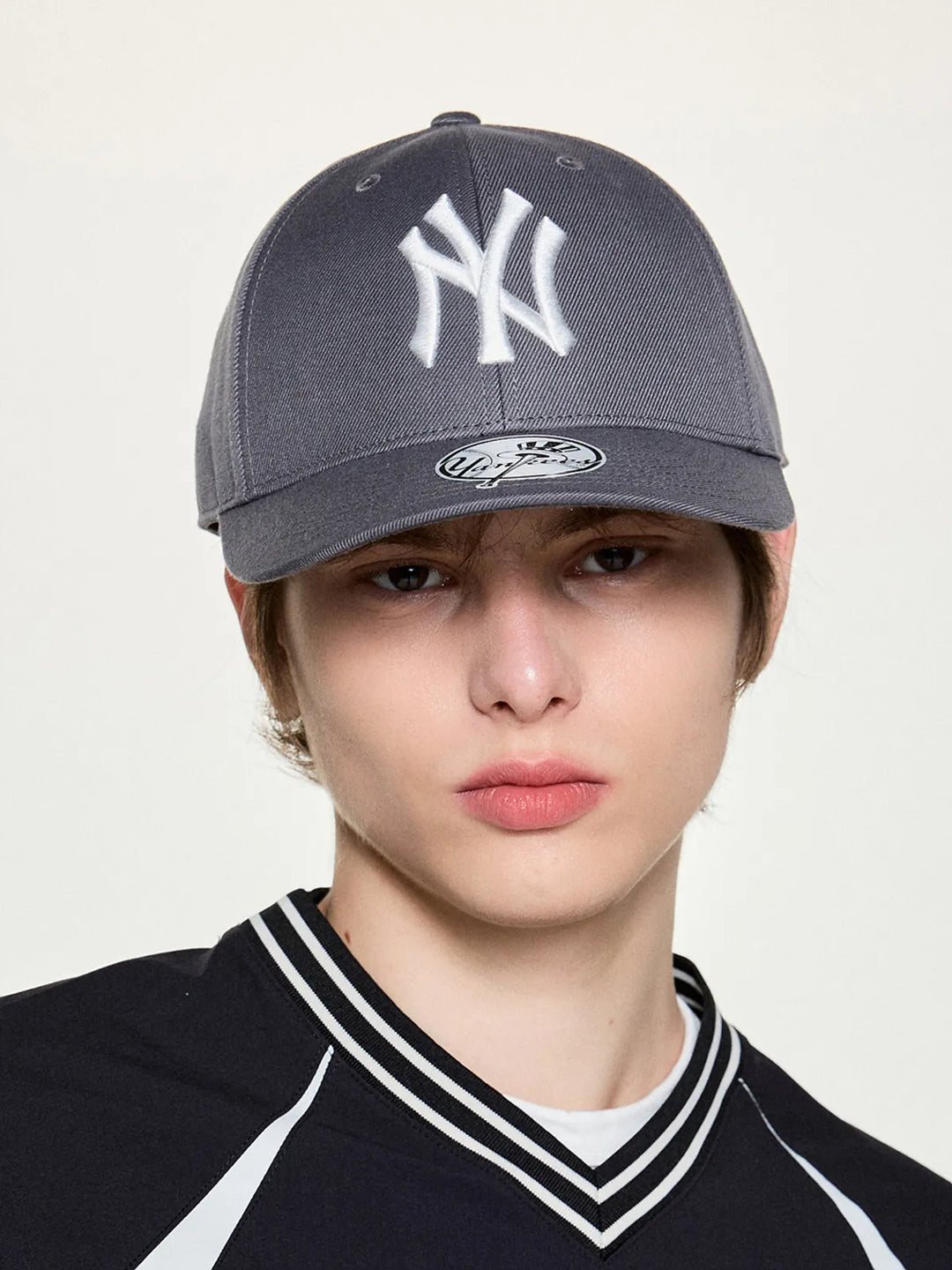 ** [Pre-Order] AESPA - Wearing KARINA MLB Signature Patch Structure Ball Cap LA (Charcoal Grey)
