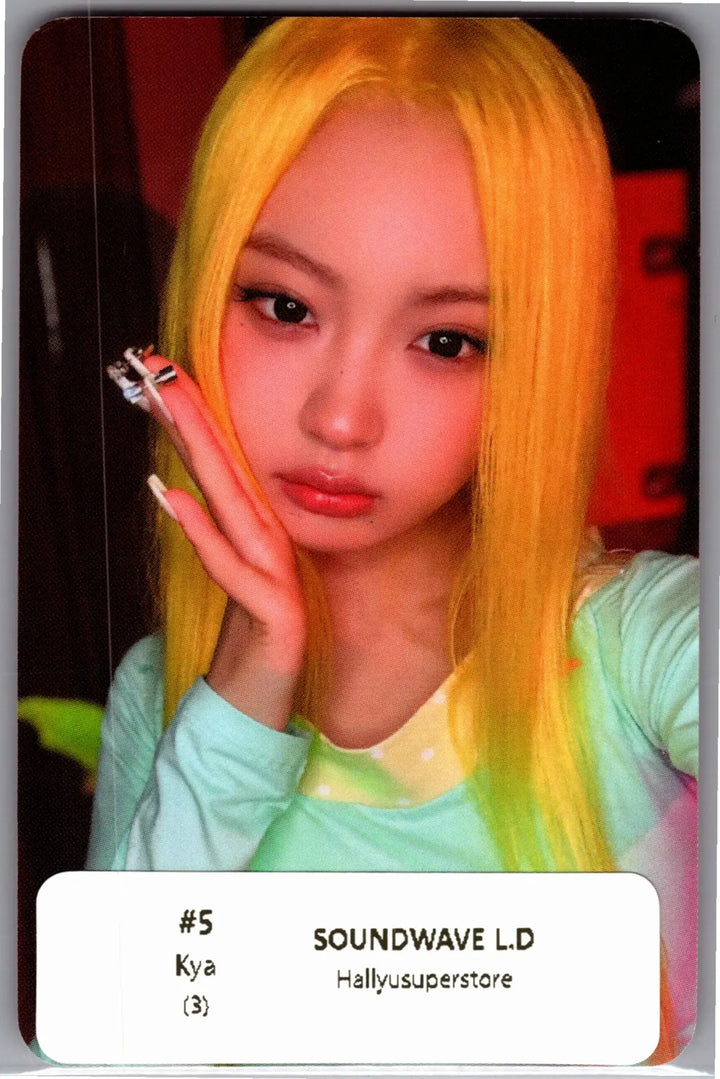 KiiiKiii "WhyKiiiKiii" - Soundwave Lucky Draw Event Photocard, Polaroid type Photocard [26.08.21]