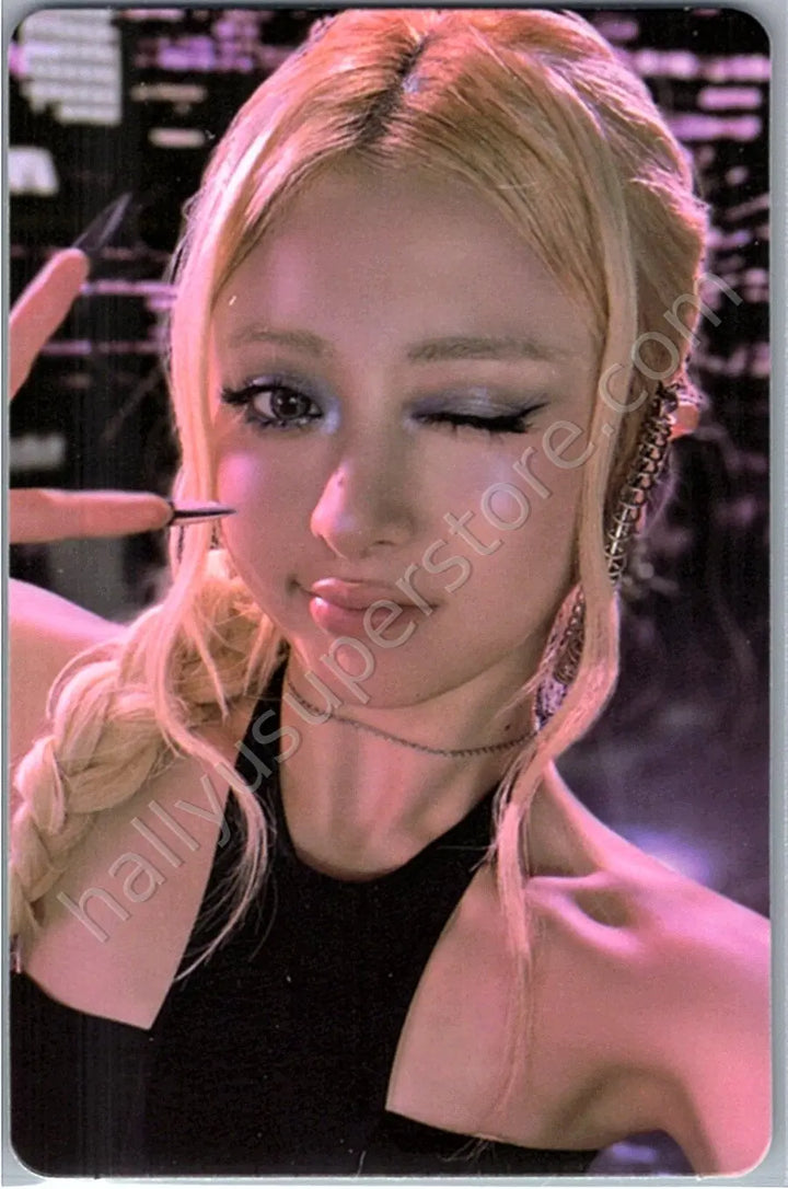 LE SSERAFIM - Huh Yunjin - OfficialCOMPACT Ver.