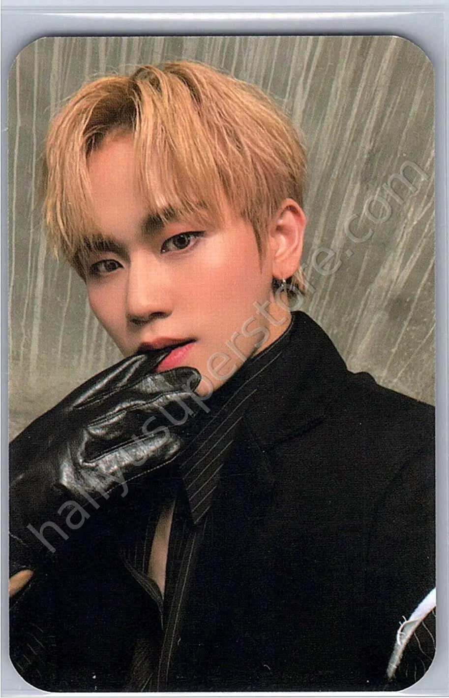 DKB - GK - Autumn album photocard