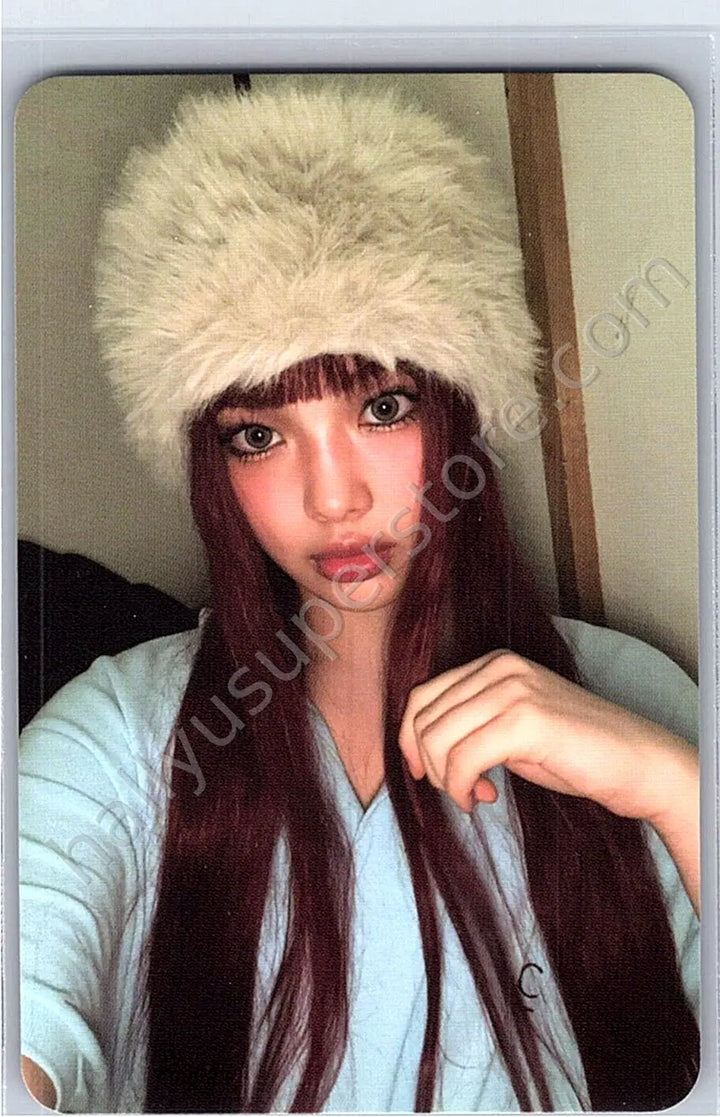 NewJeans - Hyein - How Sweet A version album photocard version 2 weverse album version