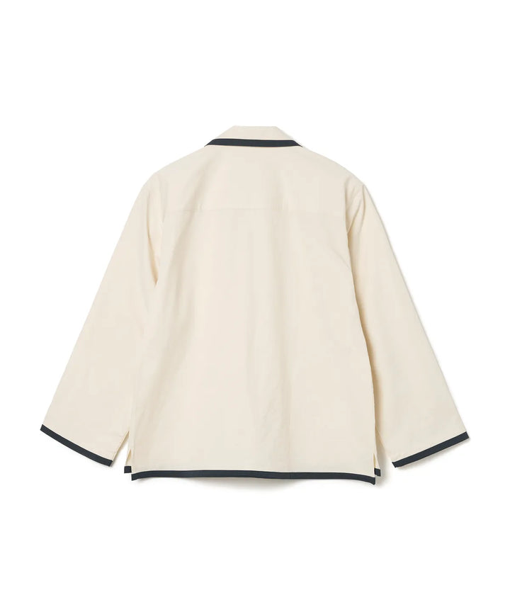 **QWER -Magenta Two-tone flared shirt [Ivory]