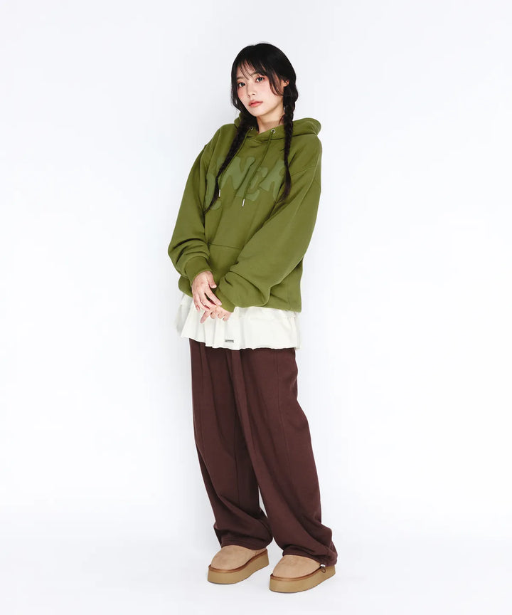 **QWER -Ames-Worldwide  BASIC APPLIQUE SWEATSHIRT GREEN