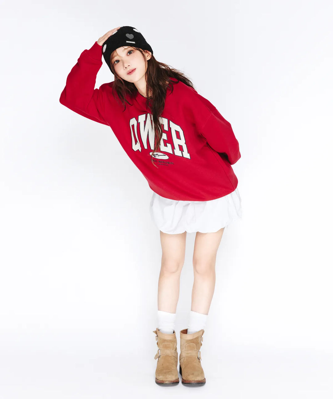 **QWER -Ames-Worldwide  BASIC APPLIQUE SWEATSHIRT RED