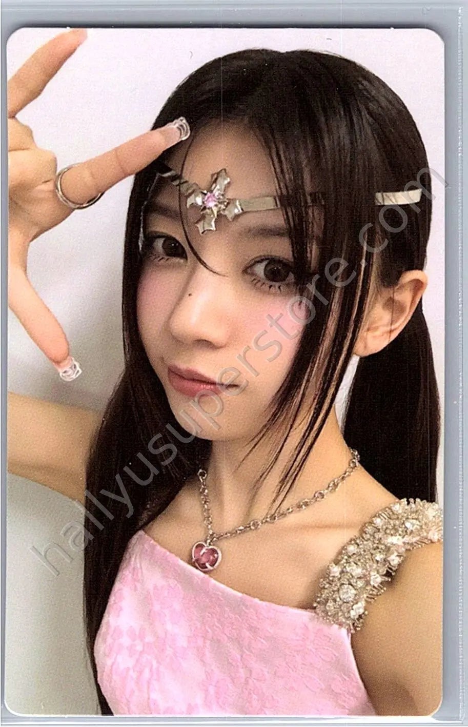 ILLIT - Moka - bomb album photocard B version magic bomb version