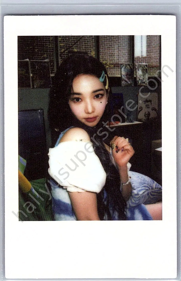 aespa - Karina - Girls album photocard polaroid real world version