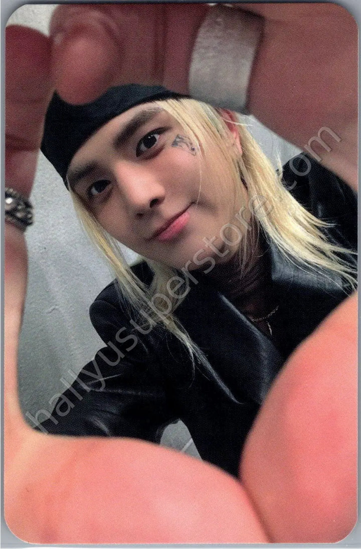 THE BOYZ - Younghoon - Trigger album photocard pioneer version