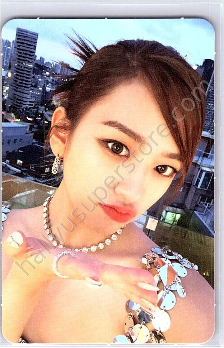 IVE - Yujin - After LIKE pob (pre-order benefit) starship square (ssq)