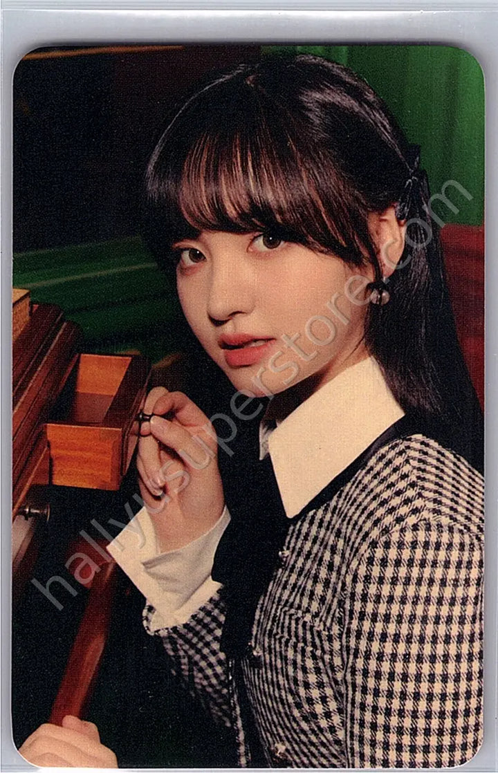 IVE - Liz - IVE - Liz - The Prom Queens: 1st Fan Concert Event trading card concept photocard