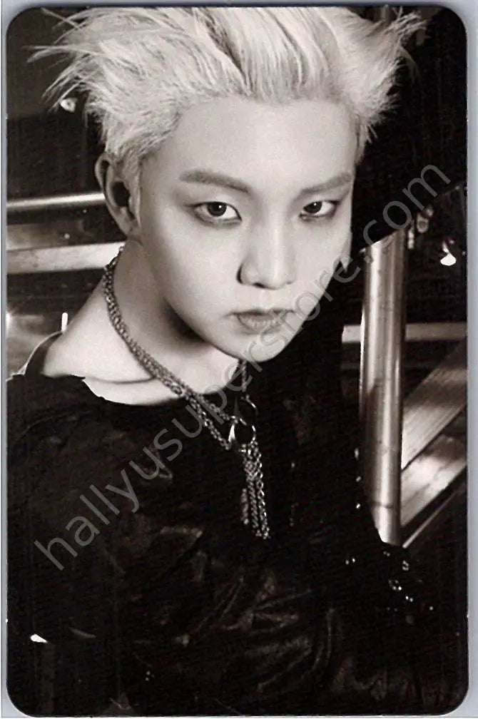 THE BOYZ - Q - Trigger album photocard non-random platform version vanguard version