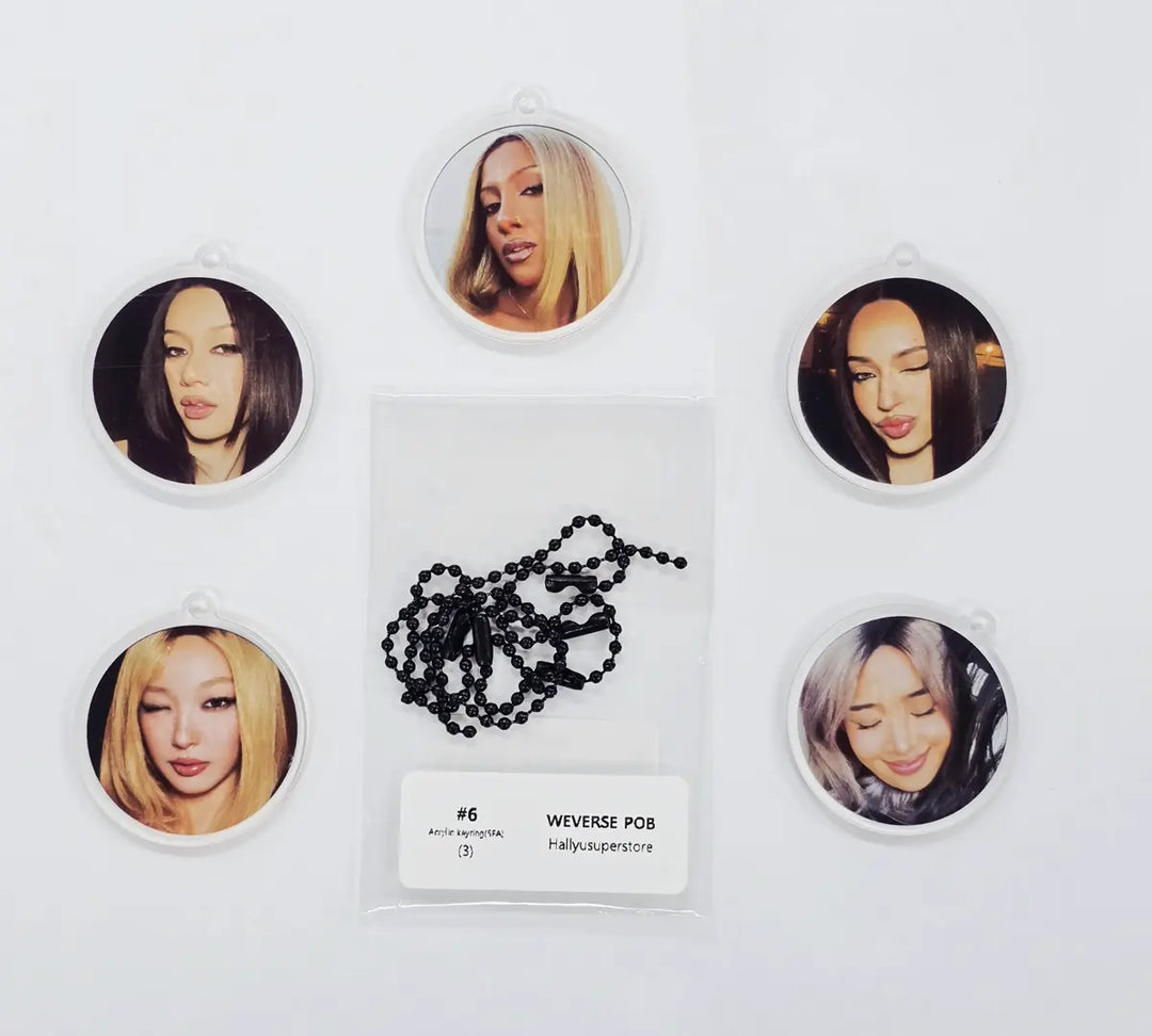 KATSEYE "WILD" - Weverse Shop Pre-Order Benefit Photocard (Photobook Ver.) [26.08.18]