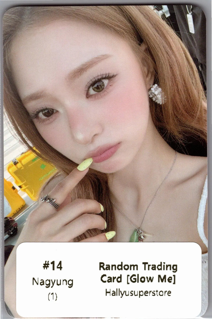 fromis_9 "Glow ME" - POP-UP Store Random Trading Photocard [26.07.22]