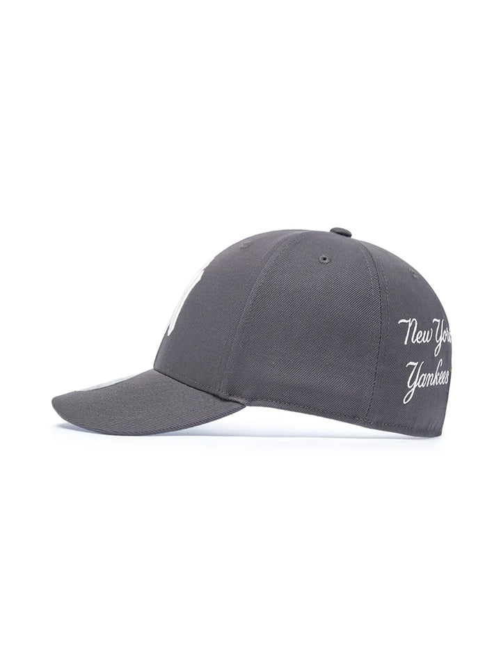 ** [Pre-Order] AESPA - Wearing KARINA MLB Signature Patch Structure Ball Cap LA (Charcoal Grey)