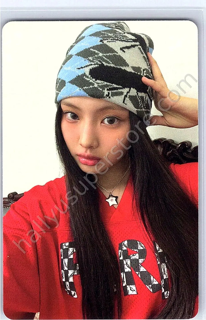 NewJeans - Hyein - Supernatural A version line friends photocard set pop-up store
