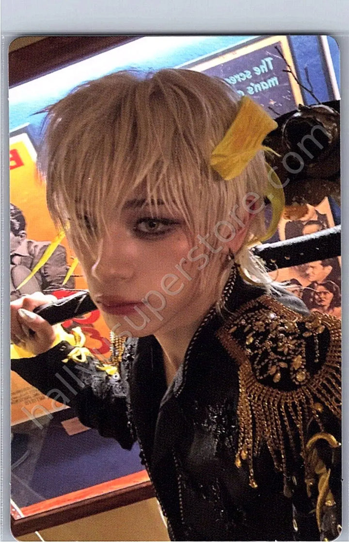 XLOV - Haru - UXLXVE album photocard N version