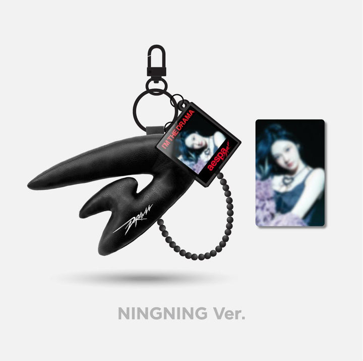 Aespa - [Black] Drama Official MD (Badge Set, Photo Keyring, Strap Pouch)