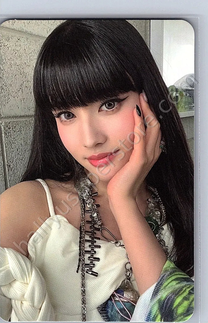 STAYC - Yoon - YOUNG-LUV.COM