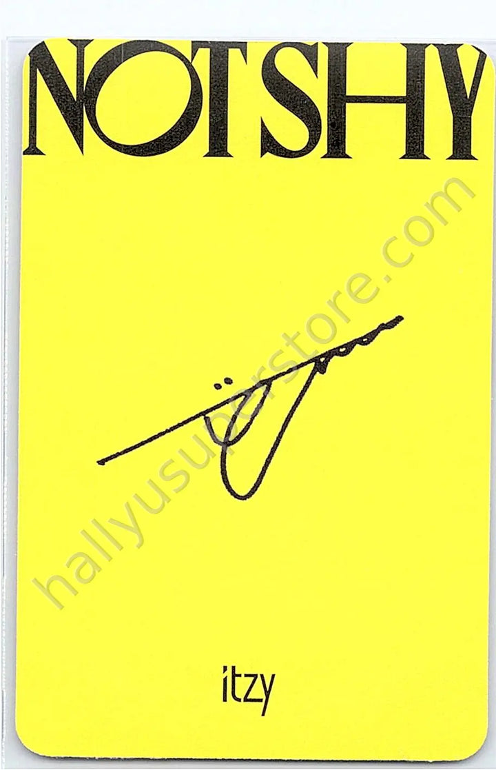 ITZY - Yuna - NOT SHY album photocard non-selfie