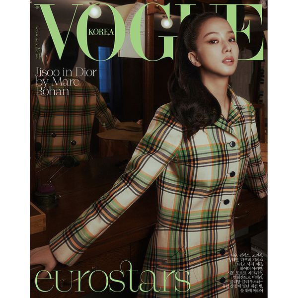 [Pre-Order] JISOO (of Blackpink)- VOGUE 2025.04 (Version Choose)