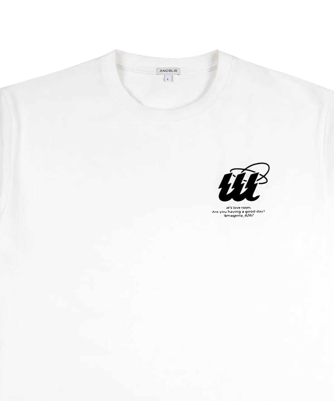 **QWER -Magenta  W String T-shirt [White]