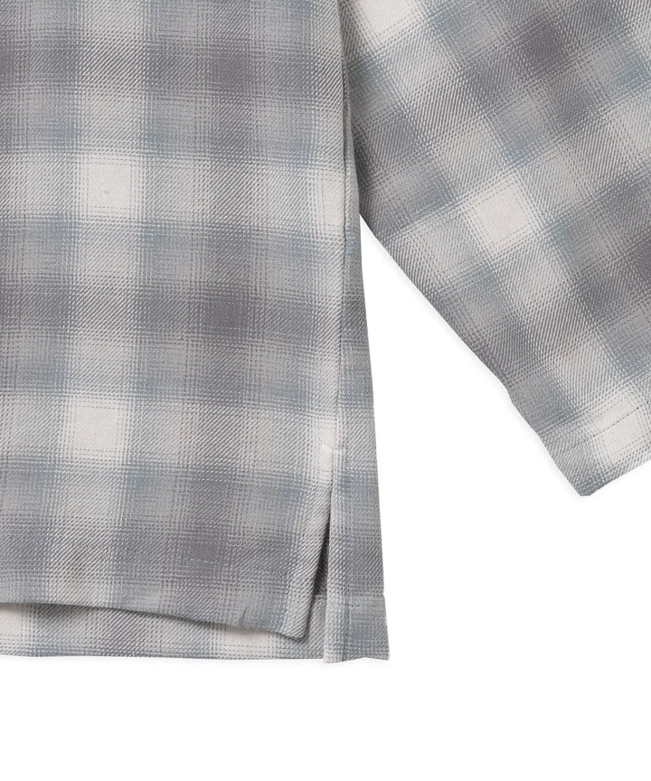 **QWER -Magenta Ombre checkered flare shirt [Green]