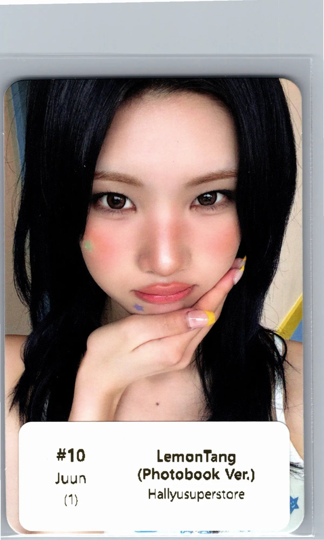 Hearts2Hearts "Lemon Tang" - Official Photocard [26.06.24][Restocked07/01]