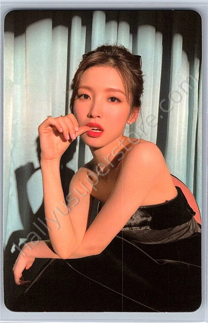 OH MY GIRL - Arin - Real Love album photocard floral version