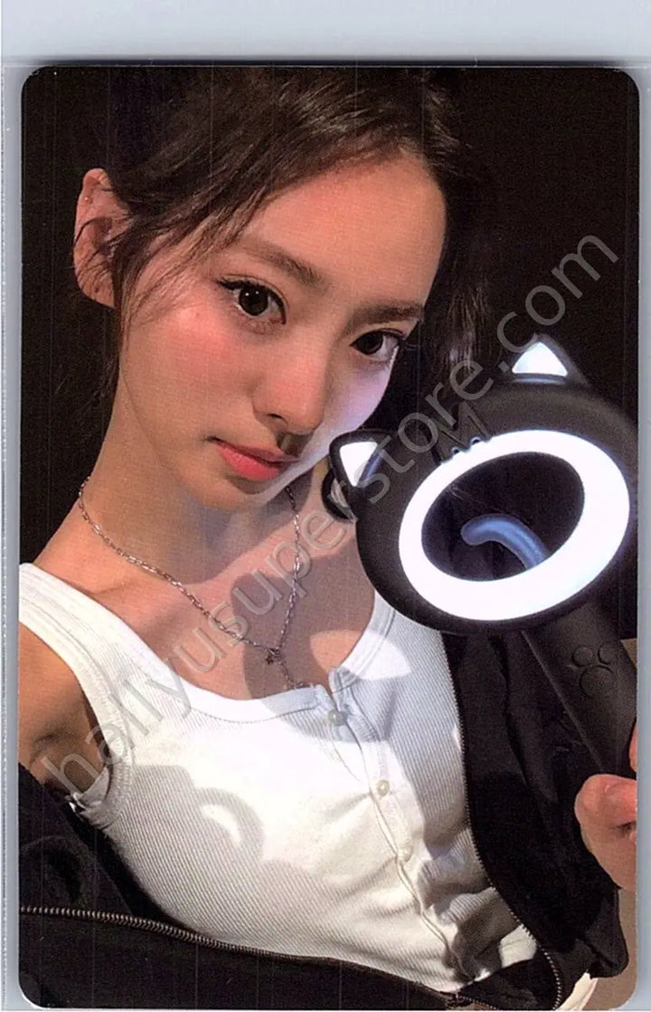 MEOVV - Anna - Official Lightstick