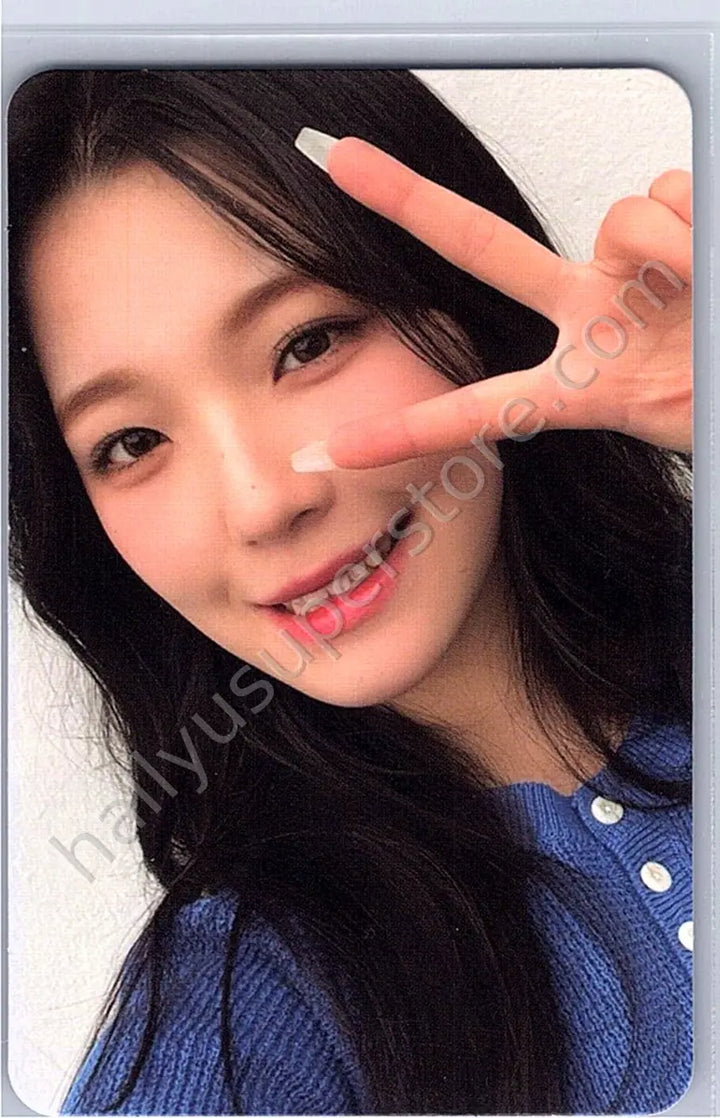 fromis_9 - Jiheon - 2024 PHOTOBOOK <FROM SUMMER>