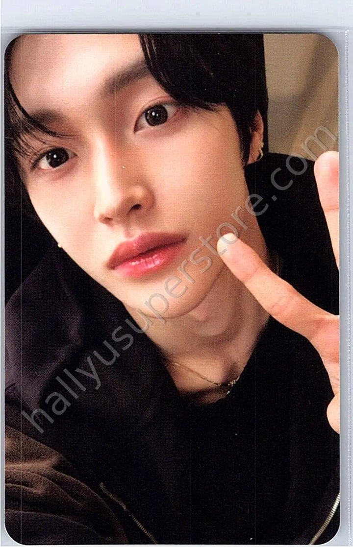RIIZE  - Wonbin - Riizing album photocard C version collect book