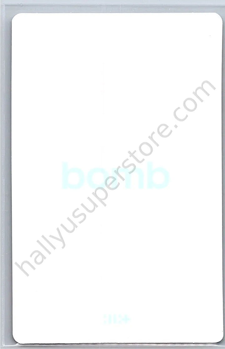ILLIT - Moka - bomb album photocard B version magic bomb version