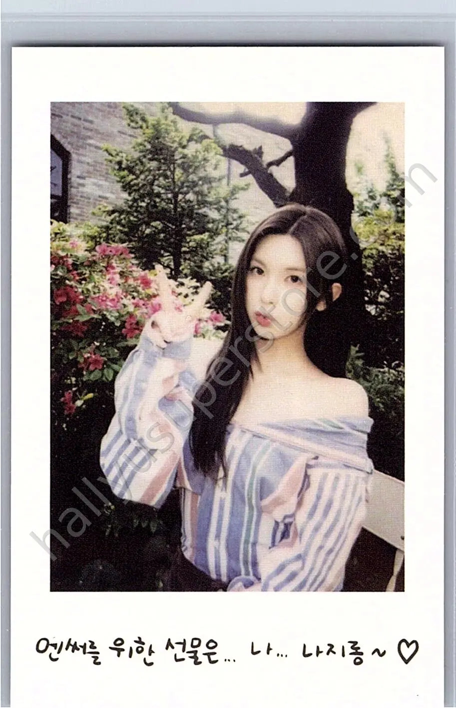 NMIXX - Bae - A Midsummer’s NMIXX’s Dream album photocard athens version polaroid