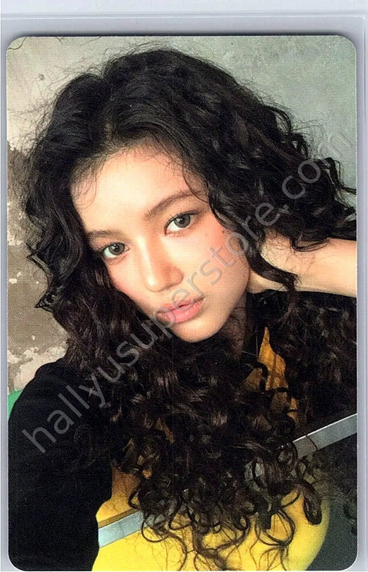NewJeans - Danielle - Supernatural A version line friends photocard set pop-up store