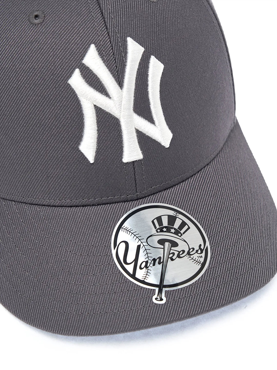 ** [Pre-Order] AESPA - Wearing KARINA MLB Signature Patch Structure Ball Cap LA (Charcoal Grey)