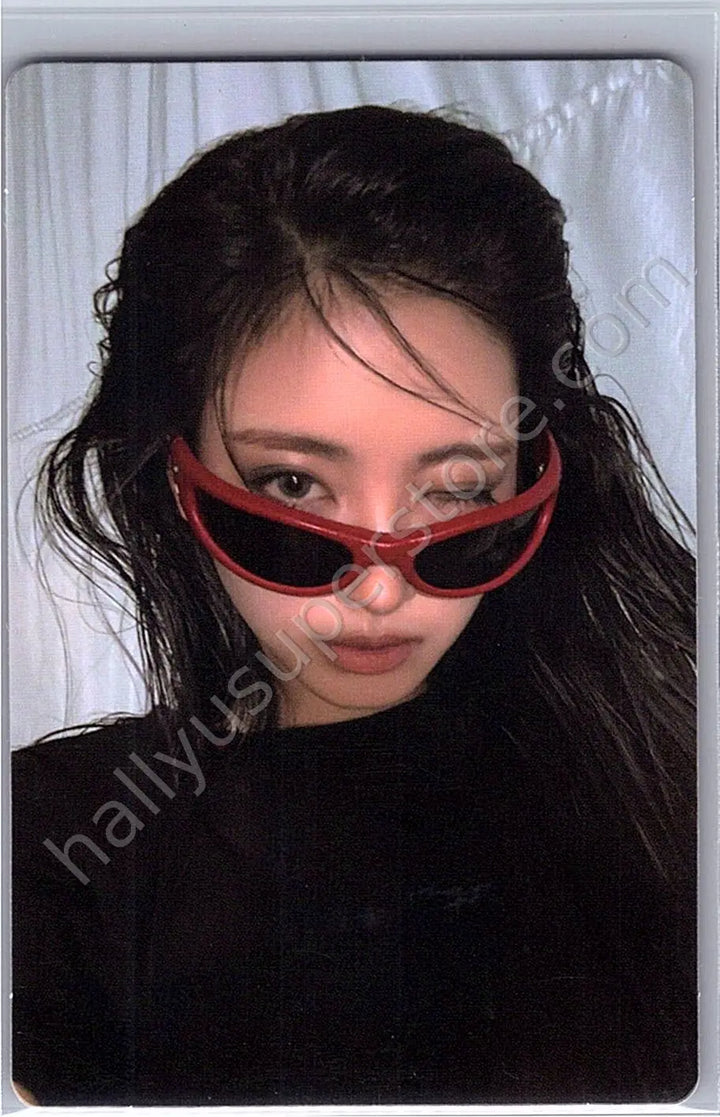 MEOVV - Anna - BITE NOW album photocard photobook version beast version