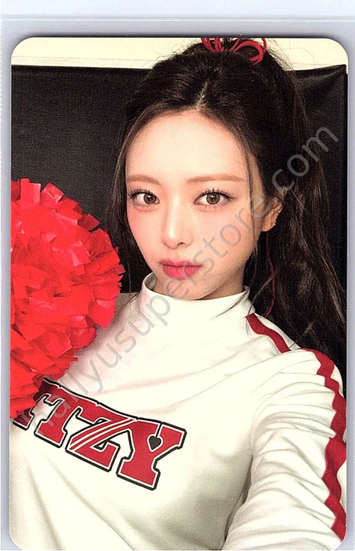 ITZY - Yuna - ITZY Official Fanclub MIDZY 4th Generation fanclub photocard set