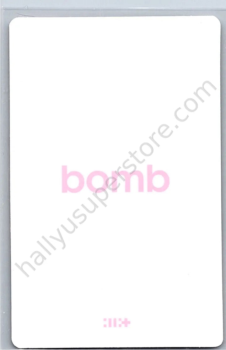 ILLIT - Yunah - bomb album photocard B version pink bomb version