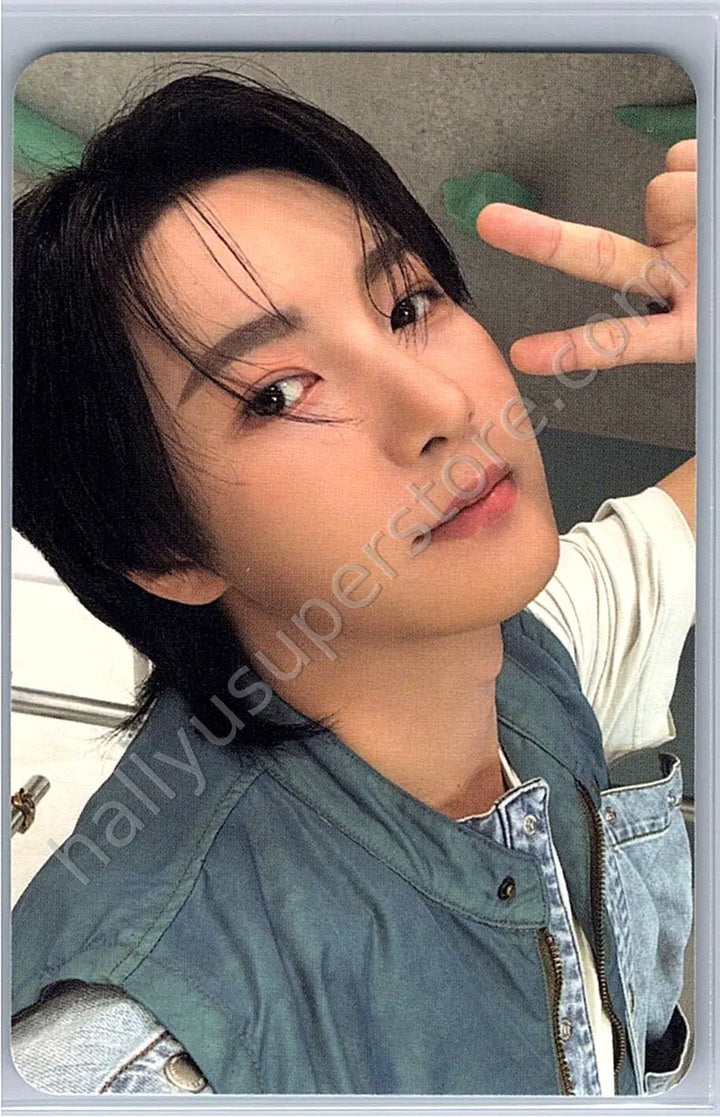 NCT DREAM - Renjun - Dreamscape album photocard vertical flip version