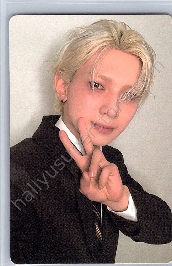 ATEEZ - Yeosang - ATEEZ - Hongjoong - Golden Hour : Part.4 Album album photocard poca album