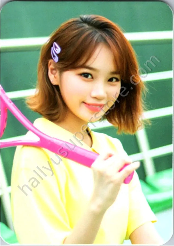 IZ*ONE - Kim Chaewon -