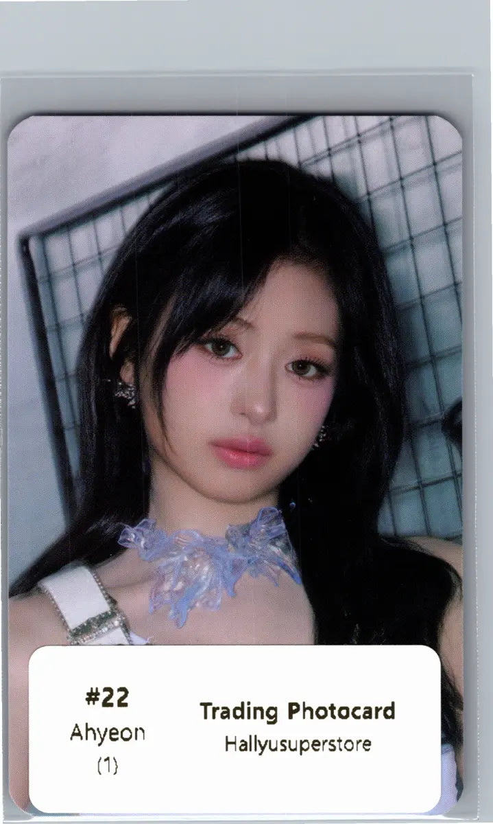 BABYMONSTER -"2026-27 BABYMONSTER WORLD TOUR" [CHOOM] Pop-Up Store Random Trading Photocard (2) [26.06.22]