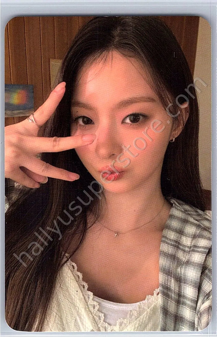 fromis_9 - Nagyung - flover 2025 Membership Kit Other membership kit