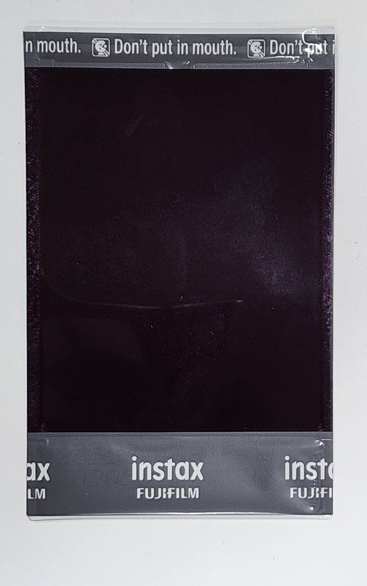 JIWOO (Of NMIXX) "expergo" - Hand Autographed(Signed) Polaroid & Photocard