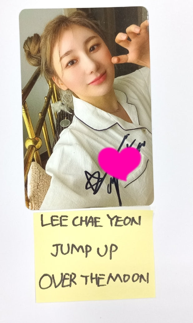 Lee Chae Yeon "Over The Moon" - Hand Autographed(Sined) Photocard - HALLYUSUPERSTORE