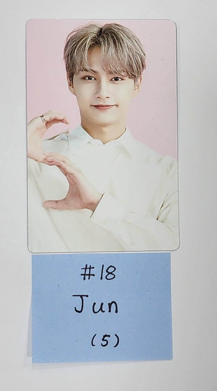 Seventeen "Seventeen Cafe in Seoul" - Official Trading Photocard (1) [Updated 7/28]