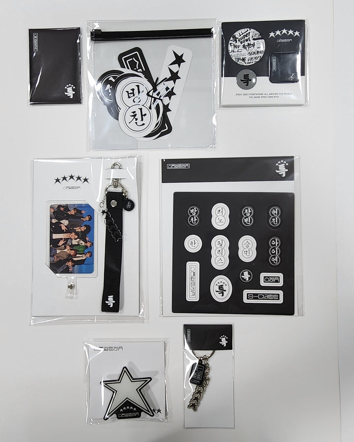 Stray Kids "★★★★★ (5-STAR)" - POP-UP store Official MD [Lucky Card, Sticker Set, Pinbutton Set, Magnet Set, Acrylic Holder, Keyring, Photocard Holder]