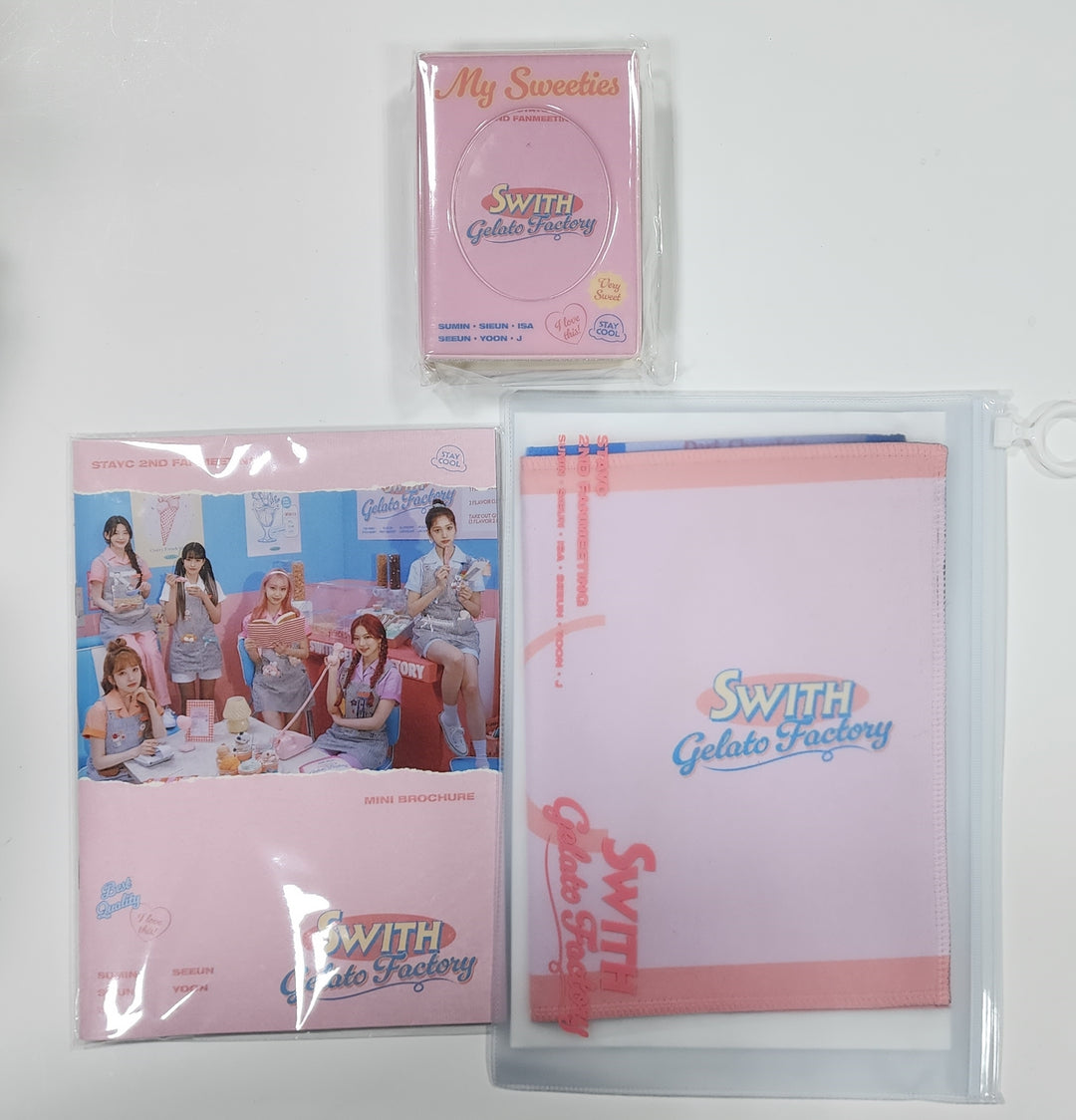 StayC "SWITH GELATO FACTORY" 2nd Fanmeeting - Official MD [Photo Slogan, Photocard Binder, Mini Brochure]