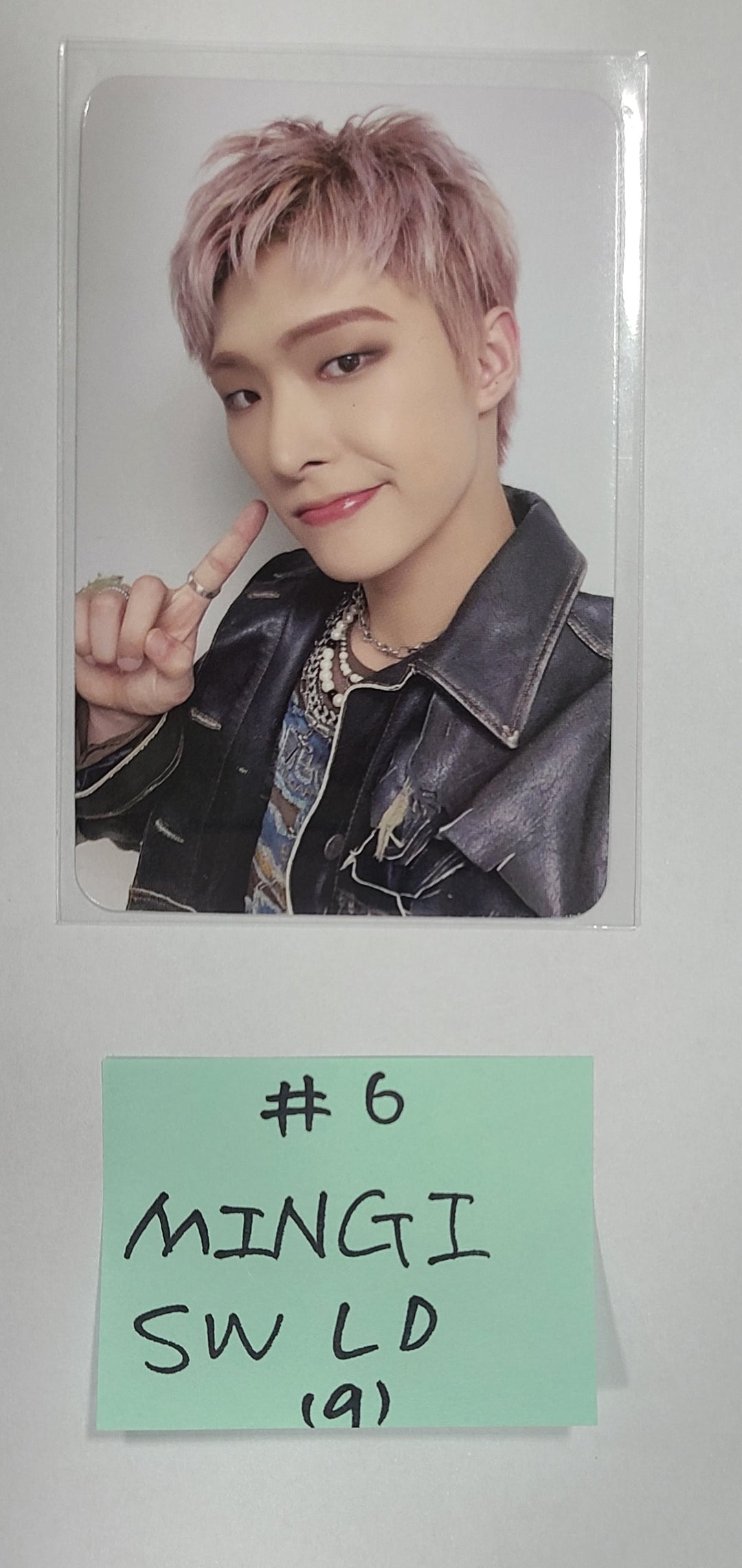 ATEEZ "THE WORLD EP.2 " - Soundwave Lucky Draw Event photocard