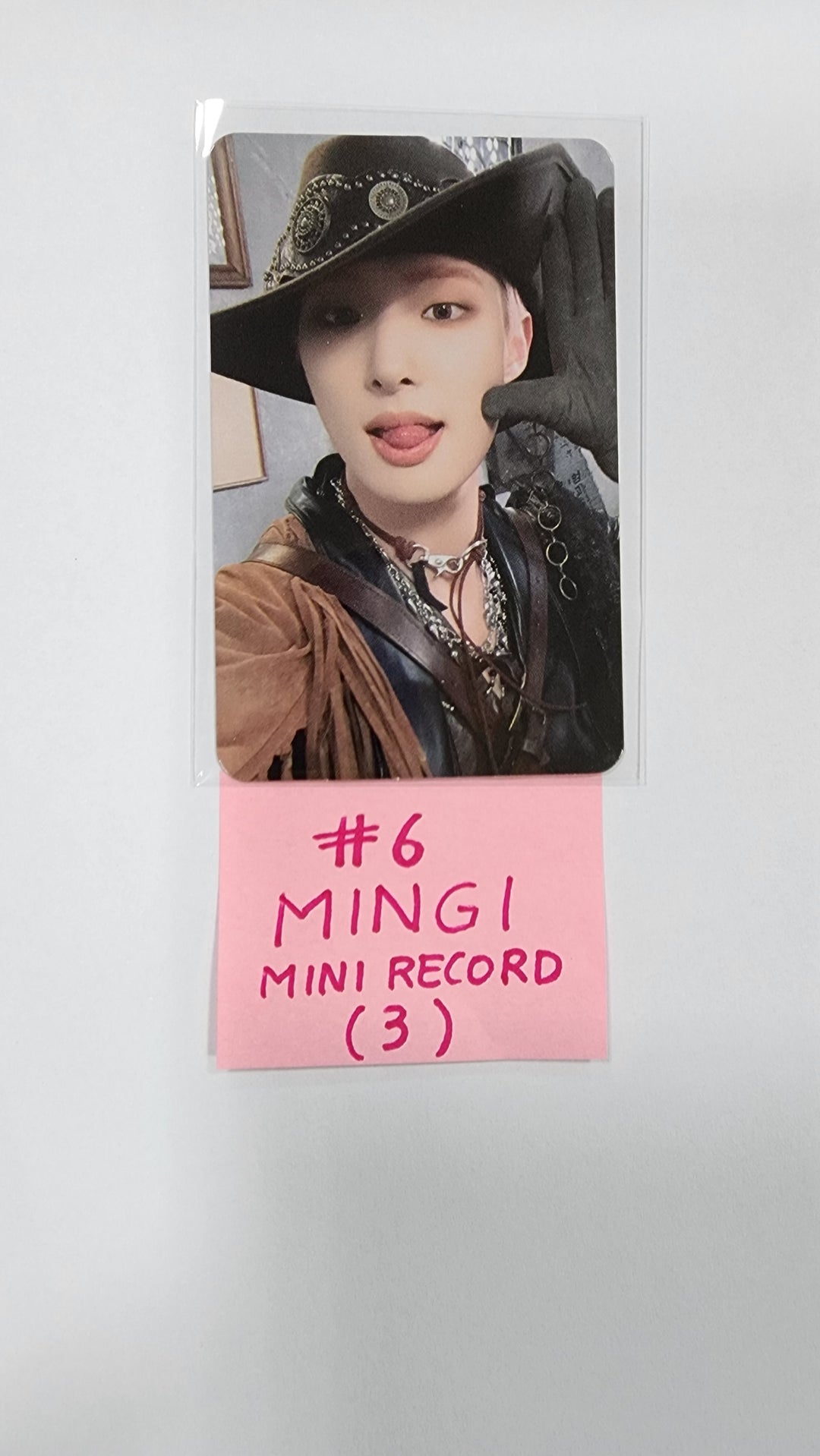 ATEEZ "THE WORLD EP.2 " - Mini Record Lucky Draw Event Photocard [Platfrom Ver]