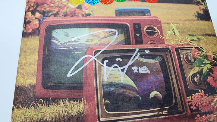 Jiwoo (Of NMIXX) "EXPERGO" - Hand Autographed(Signed) Album